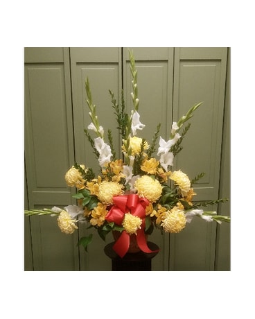 GRECIAN URN FLOOR TRIBUTE